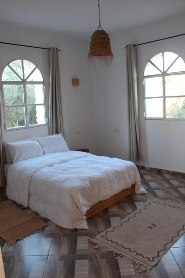 에사우이라 Les Jardins Fleuris B&B 외부 사진